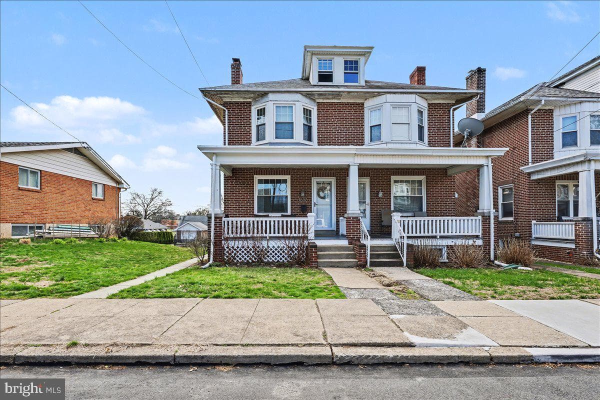 630 N Evans Street photo 2