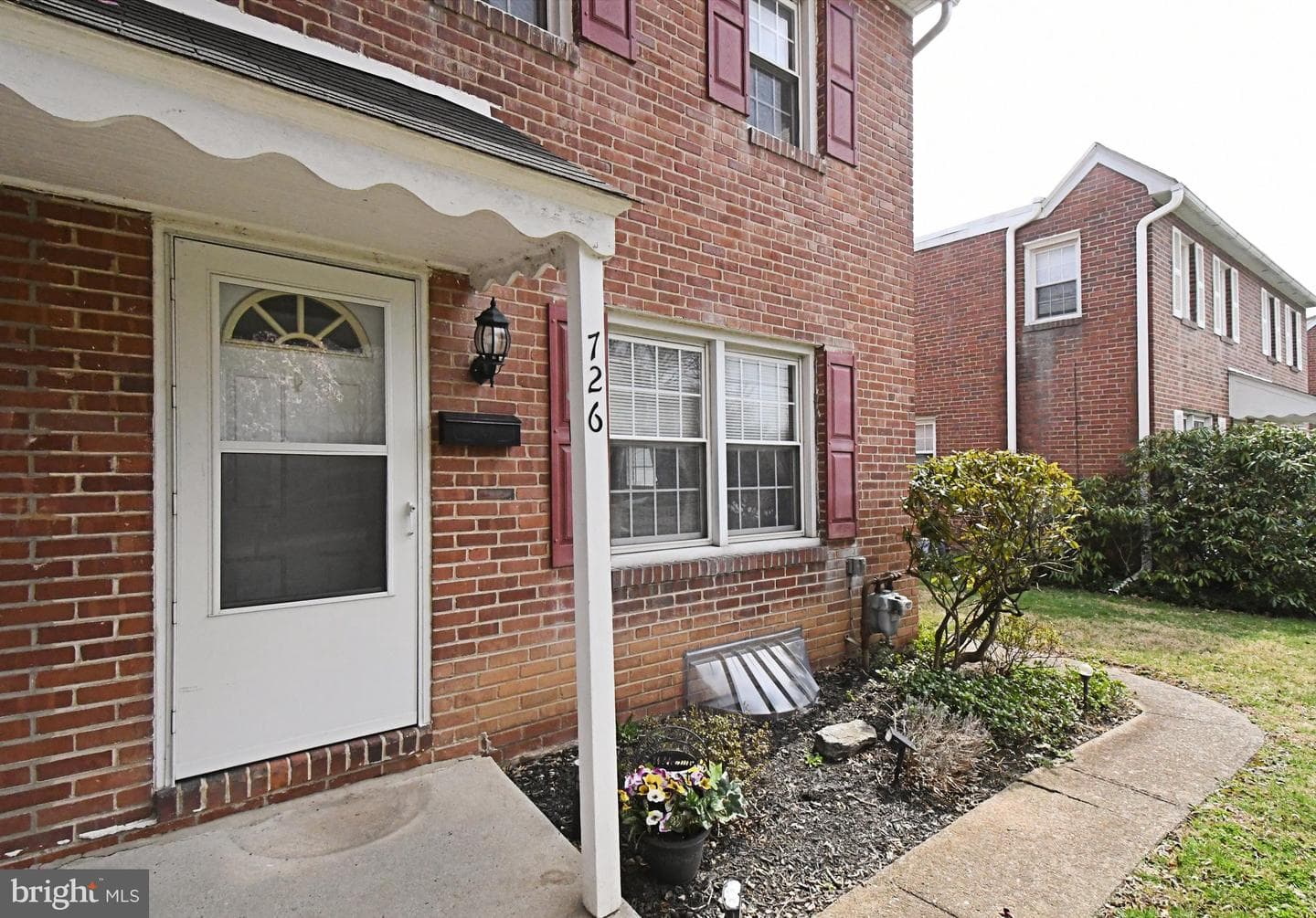 726 Buttonwood Street photo 4