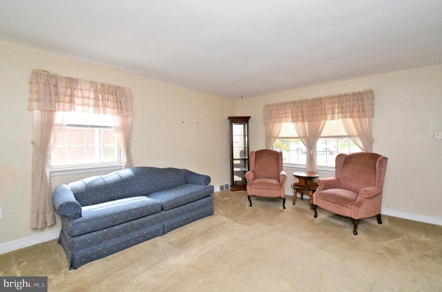 726 Buttonwood Street photo 7
