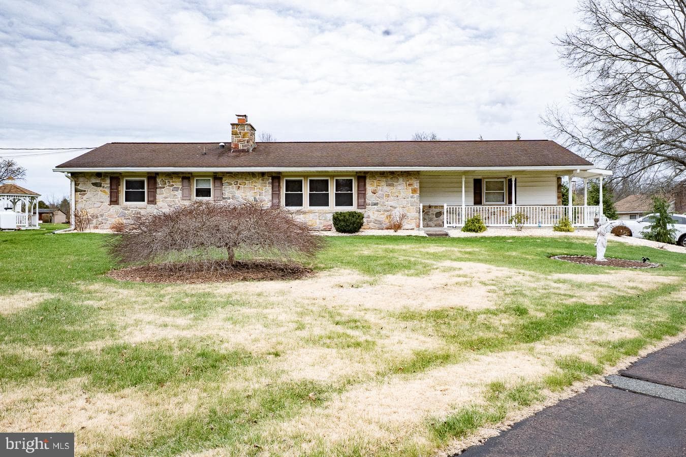 1514 Bahr Road photo 3
