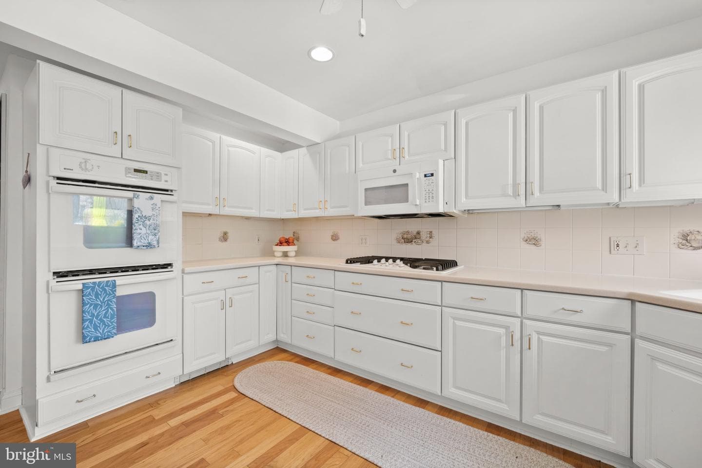 1037 Montgomery Avenue photo 10