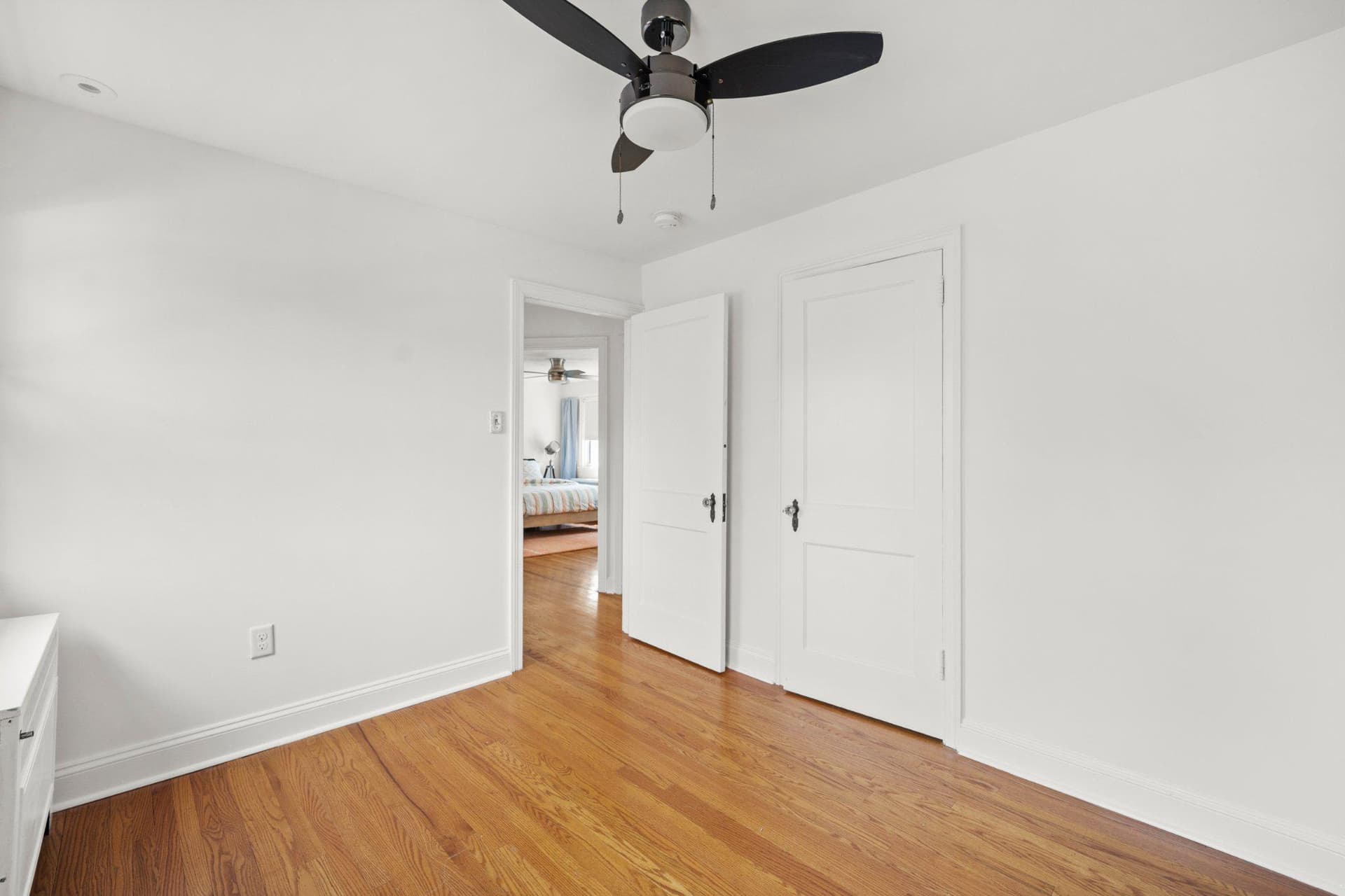 1037 Montgomery Avenue photo 20