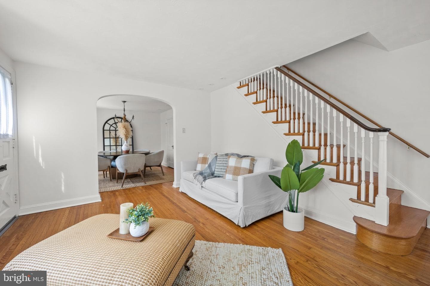 1037 Montgomery Avenue photo 5