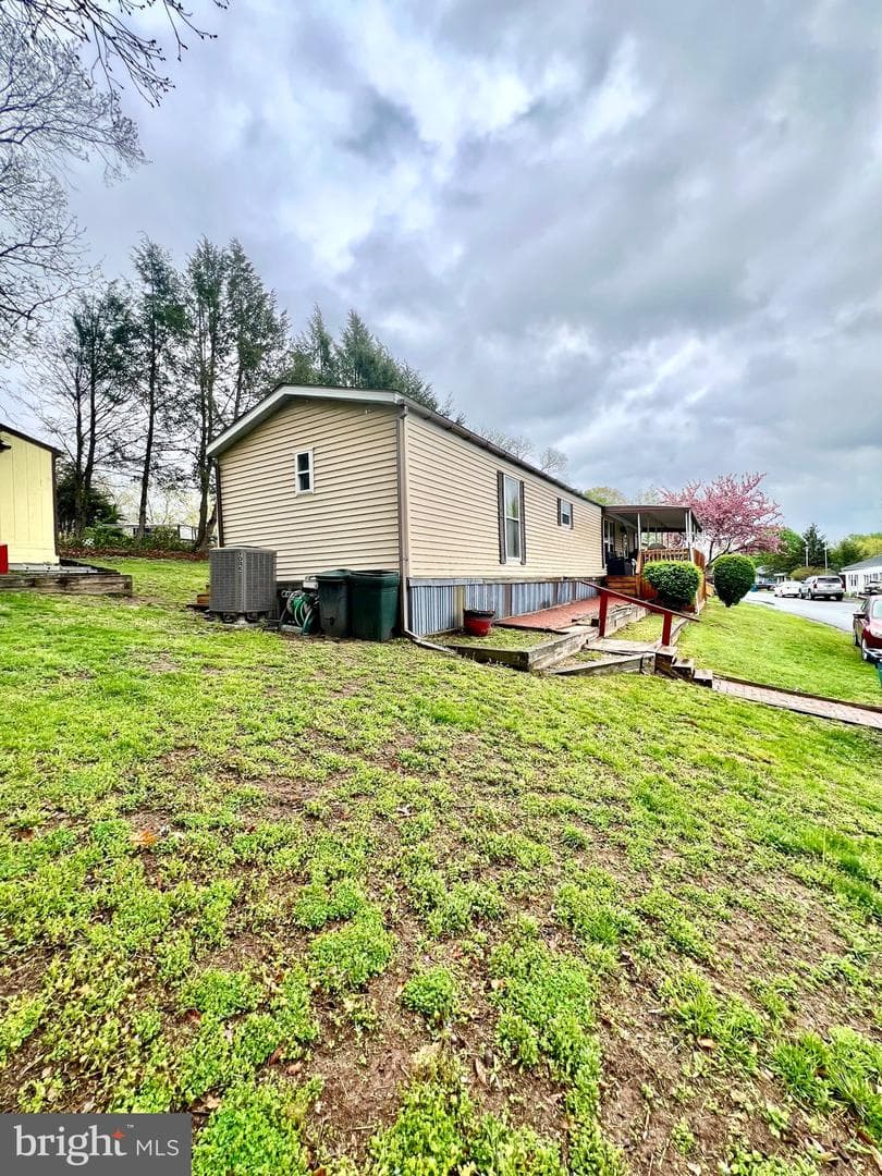 808 Holly Drive photo 10