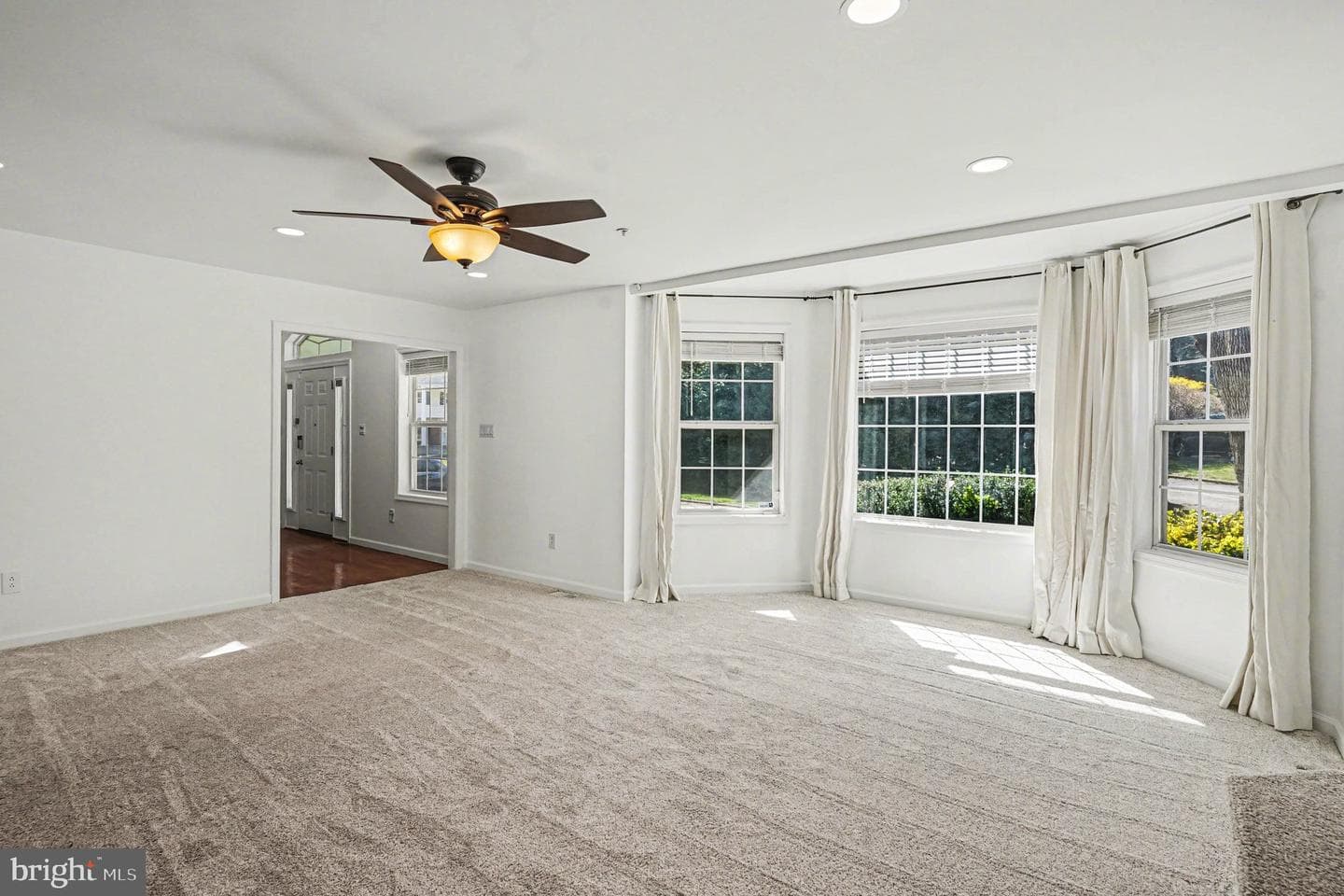 702 Crooked Lane photo 5
