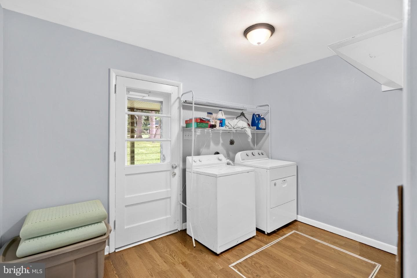 609 Foster Road photo 18