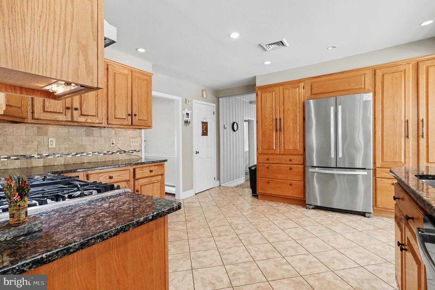 730 Maple Hill Drive photo 9