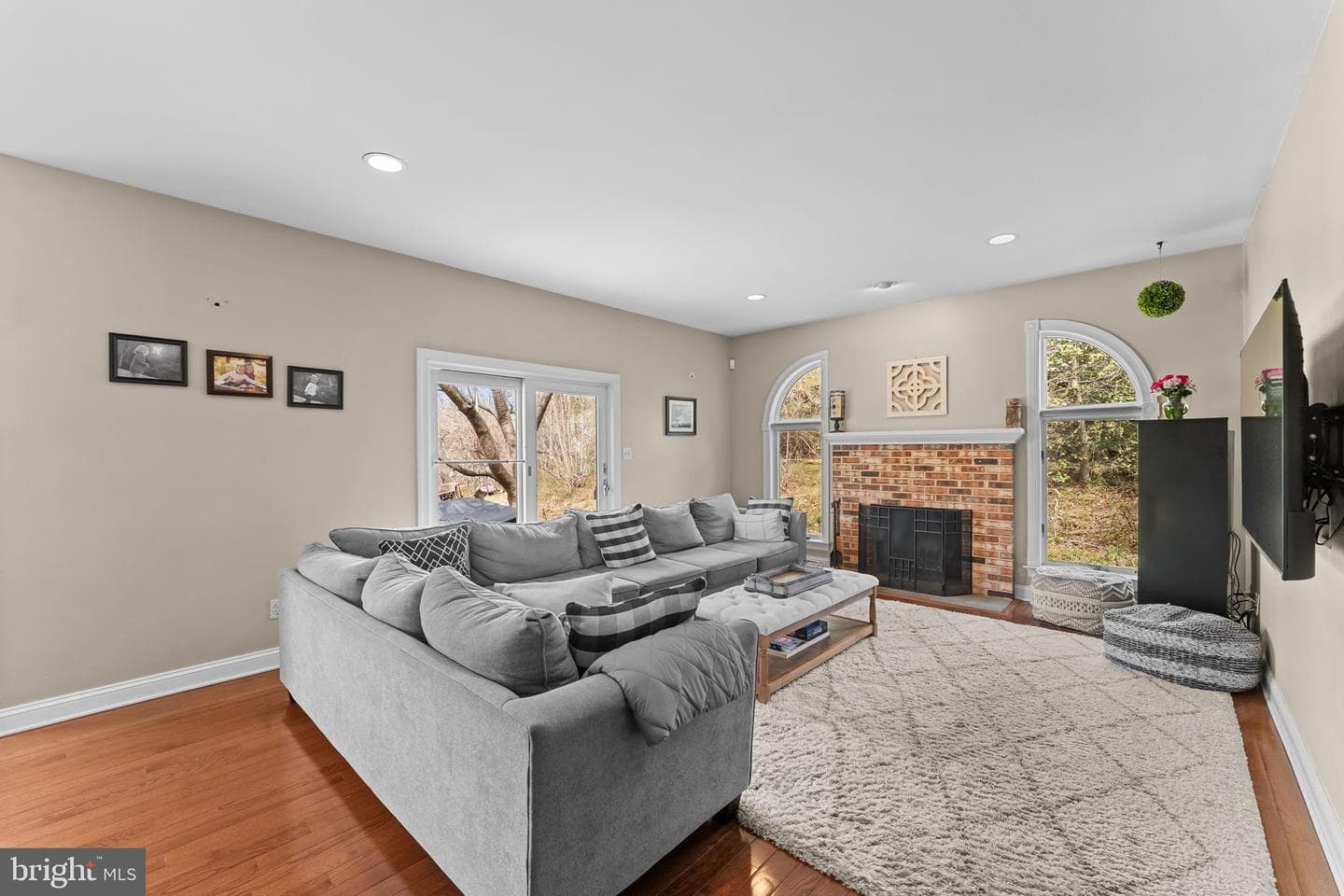 880 Troxel Road photo 11