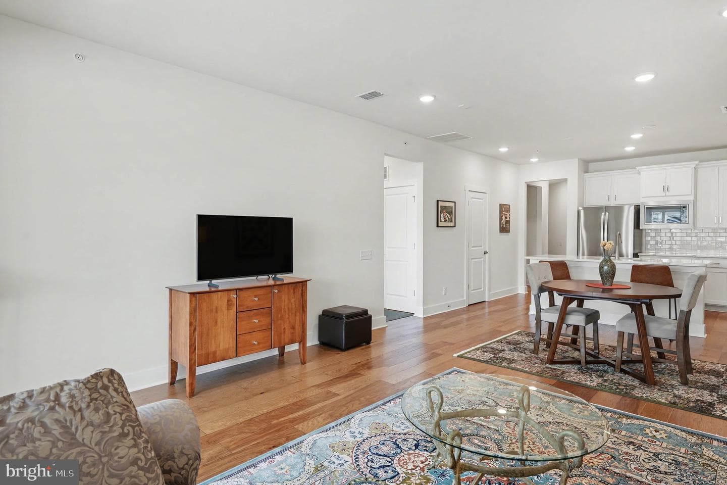 1212 Wright Street photo 8