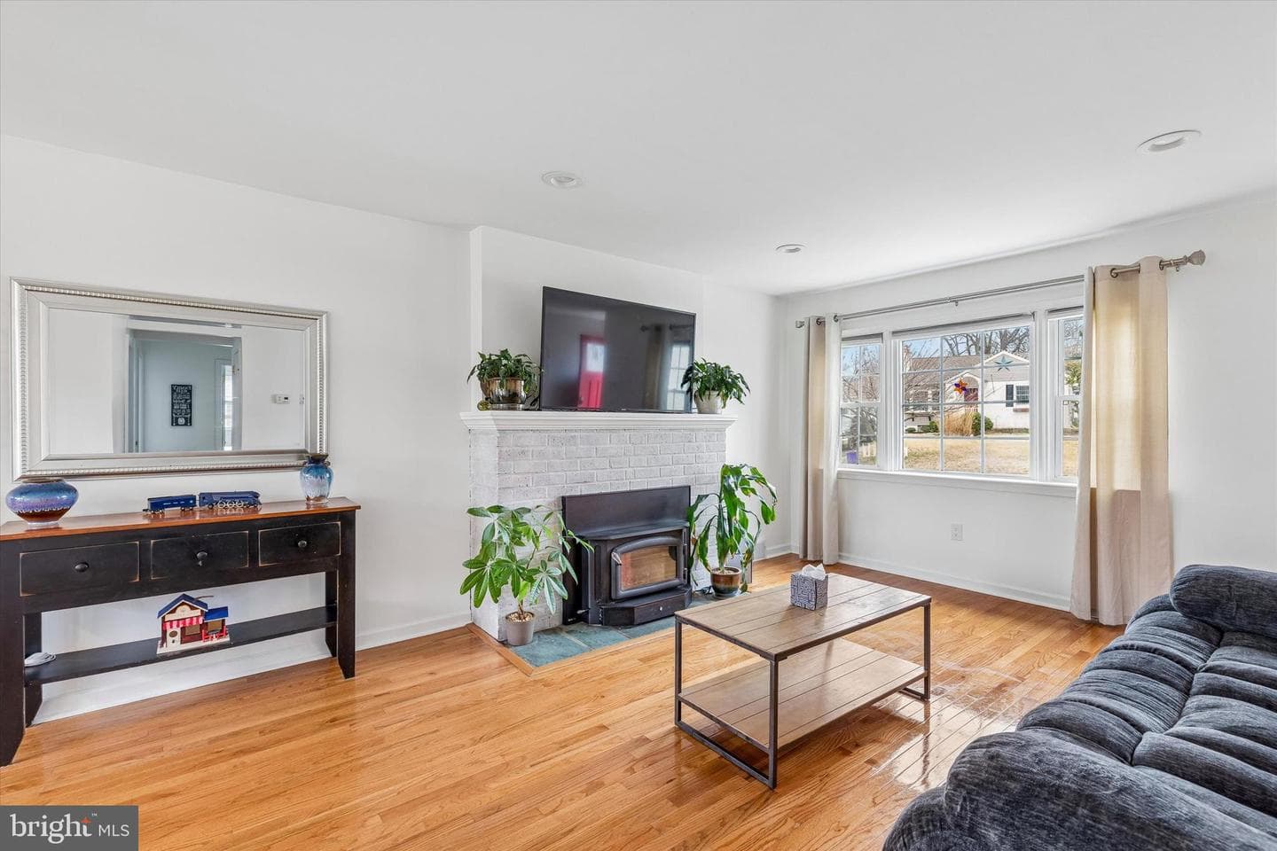 367 Windsor Avenue photo 5
