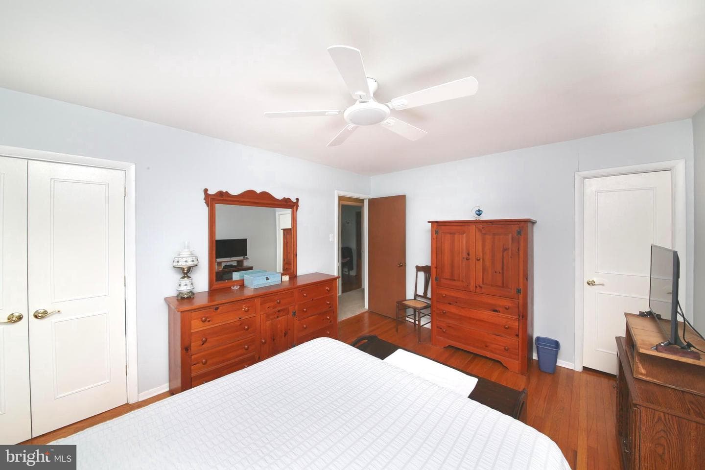 1448 Wheaton Lane photo 11