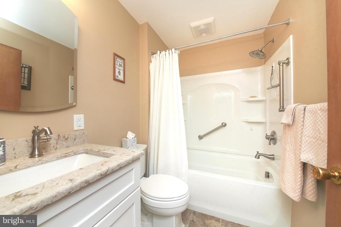 1448 Wheaton Lane photo 14