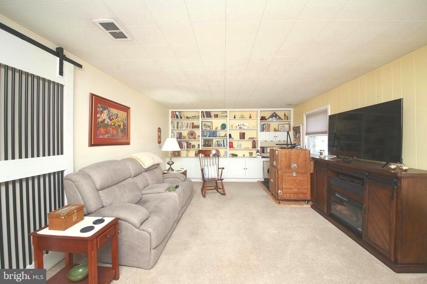1448 Wheaton Lane photo 7