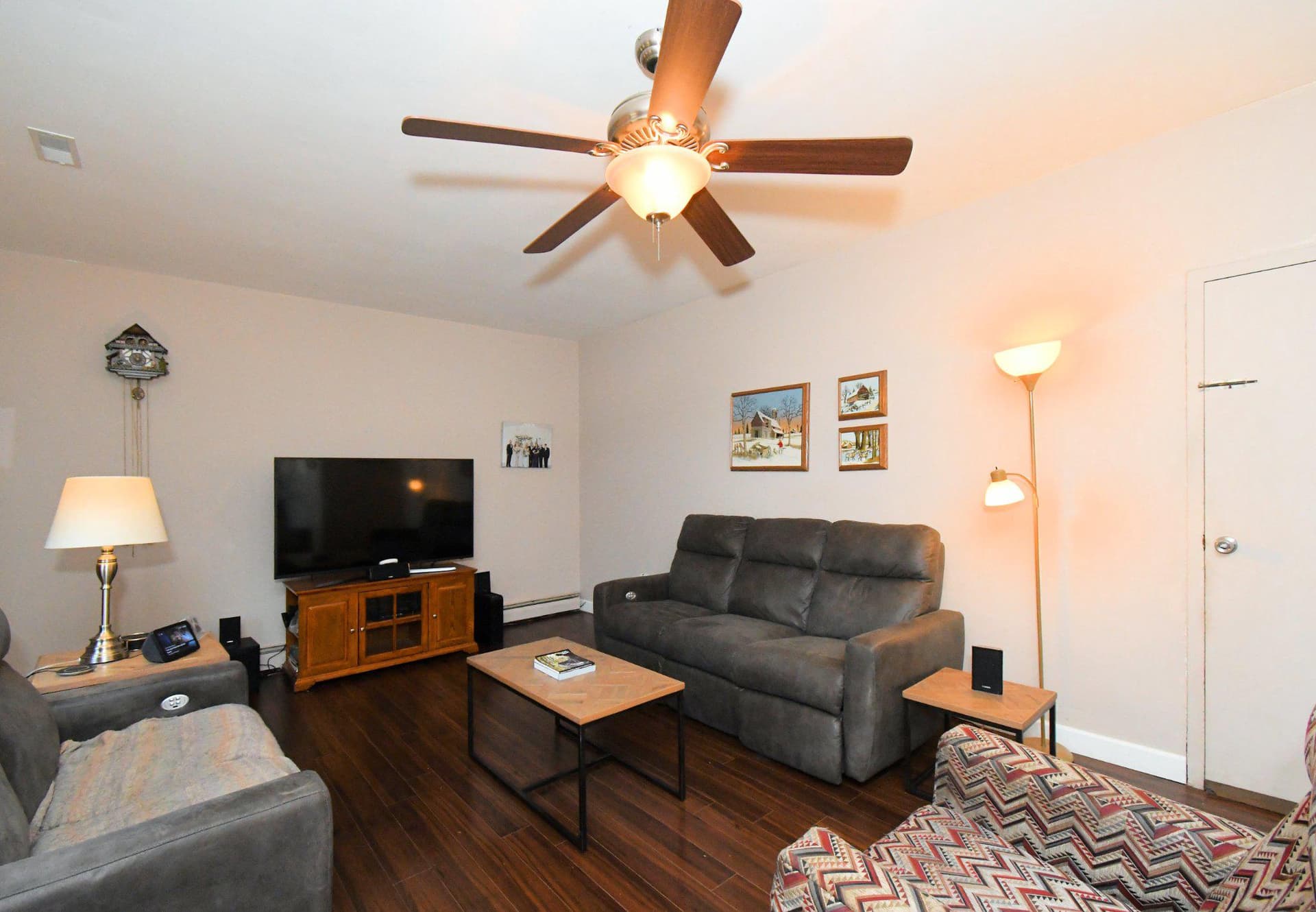 233 Broadway Avenue photo 16