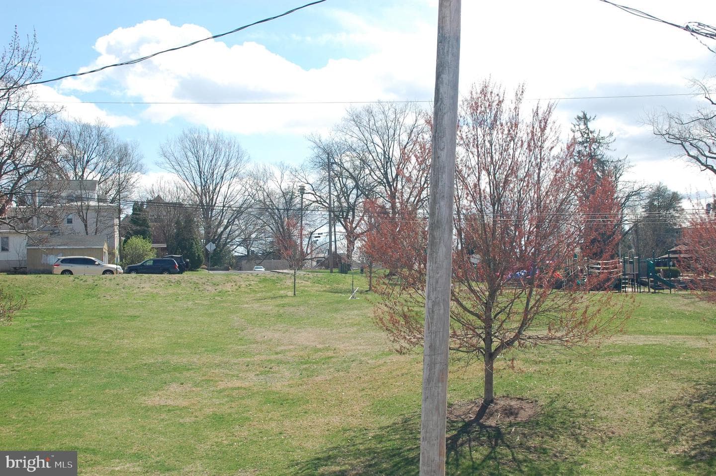 76 Hillside Avenue photo 29