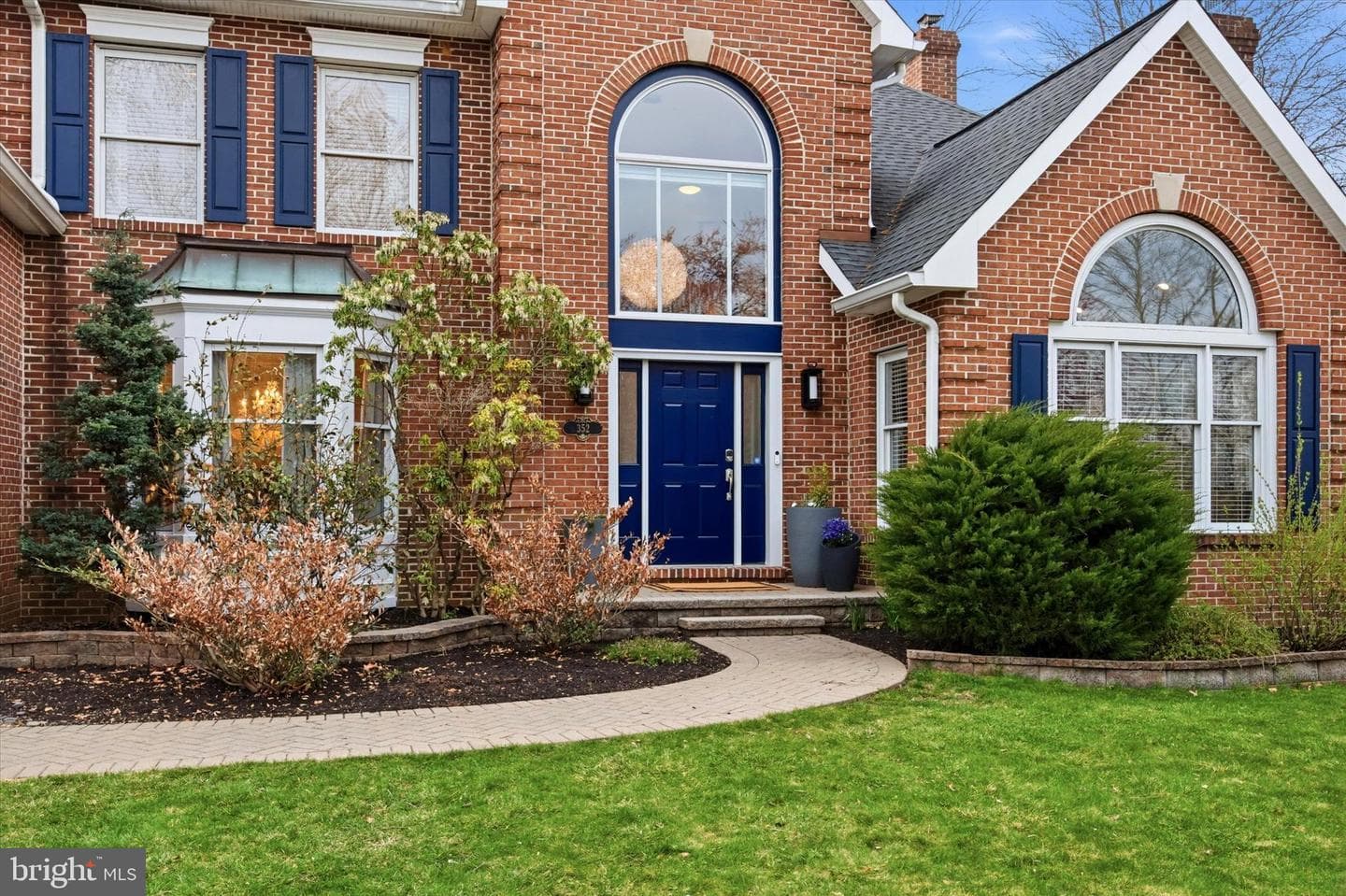 352 Sentry Lane photo 2