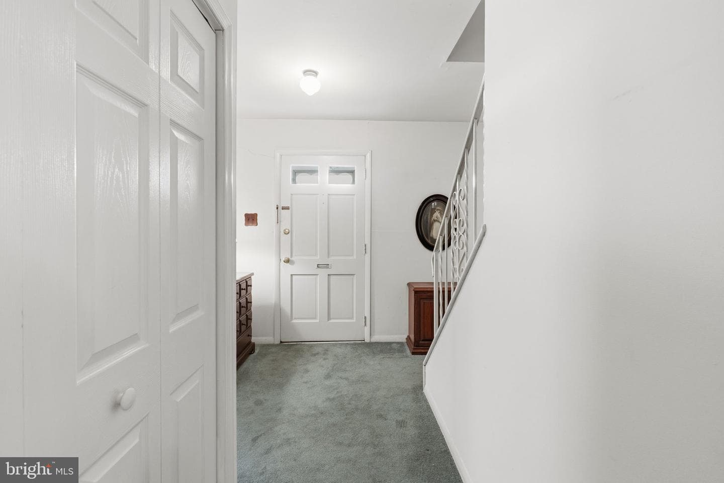 715 N Henderson Road photo 6