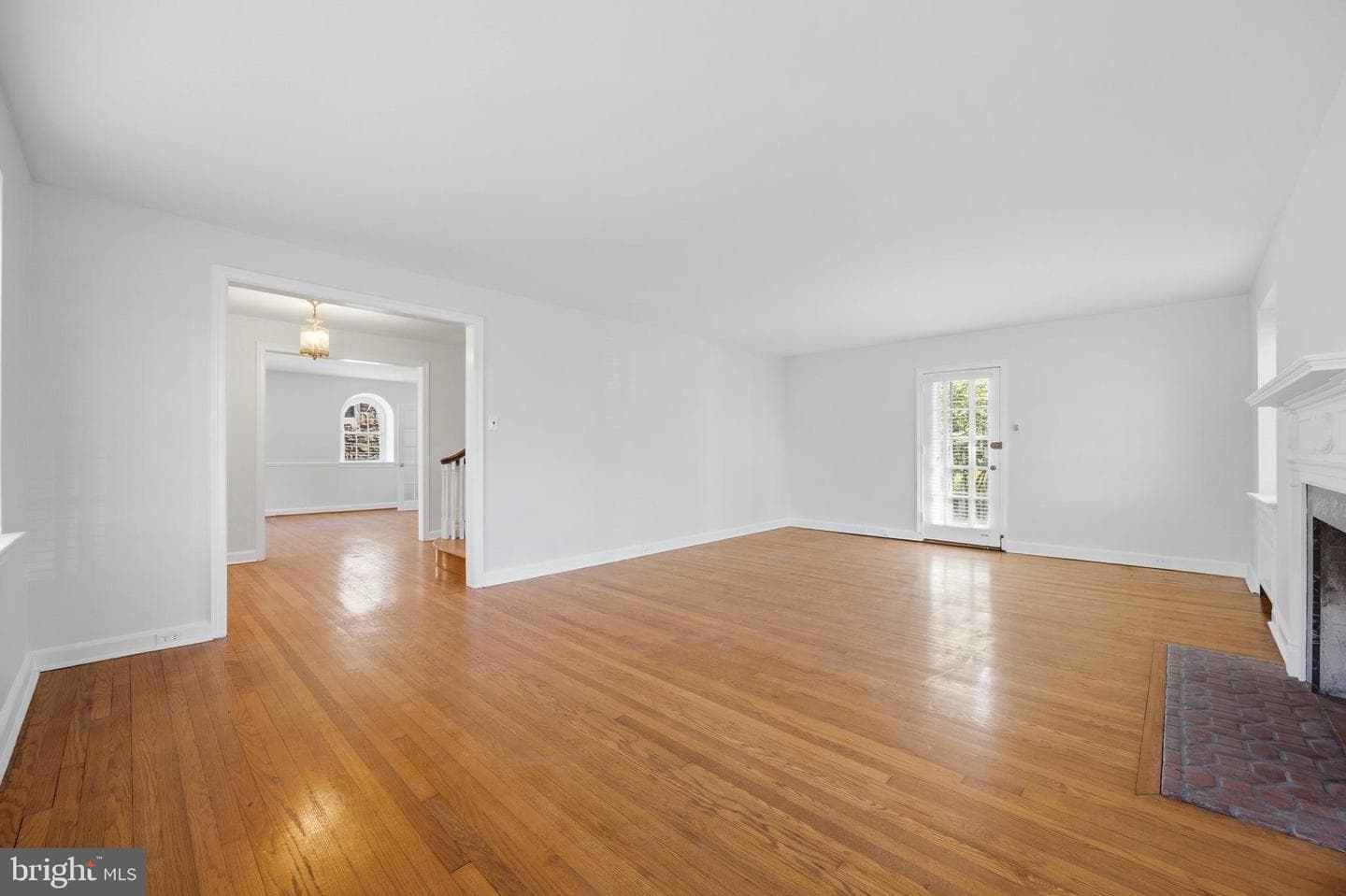 326 Winding Way photo 5