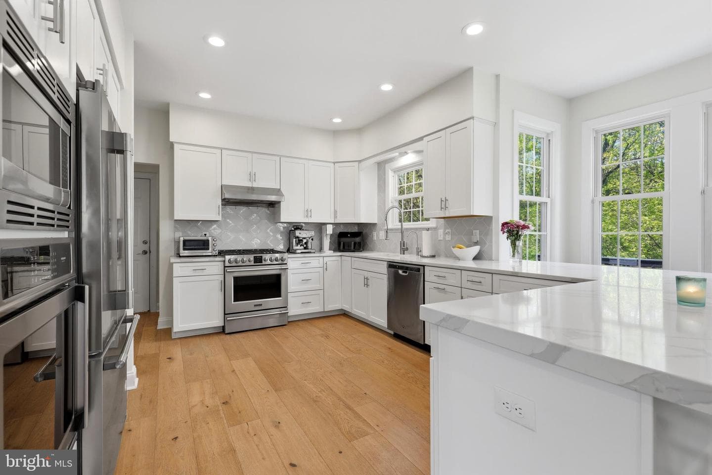 148 Chinaberry Drive photo 3