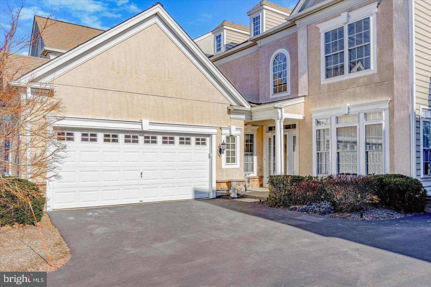 371 Primrose Drive photo 2