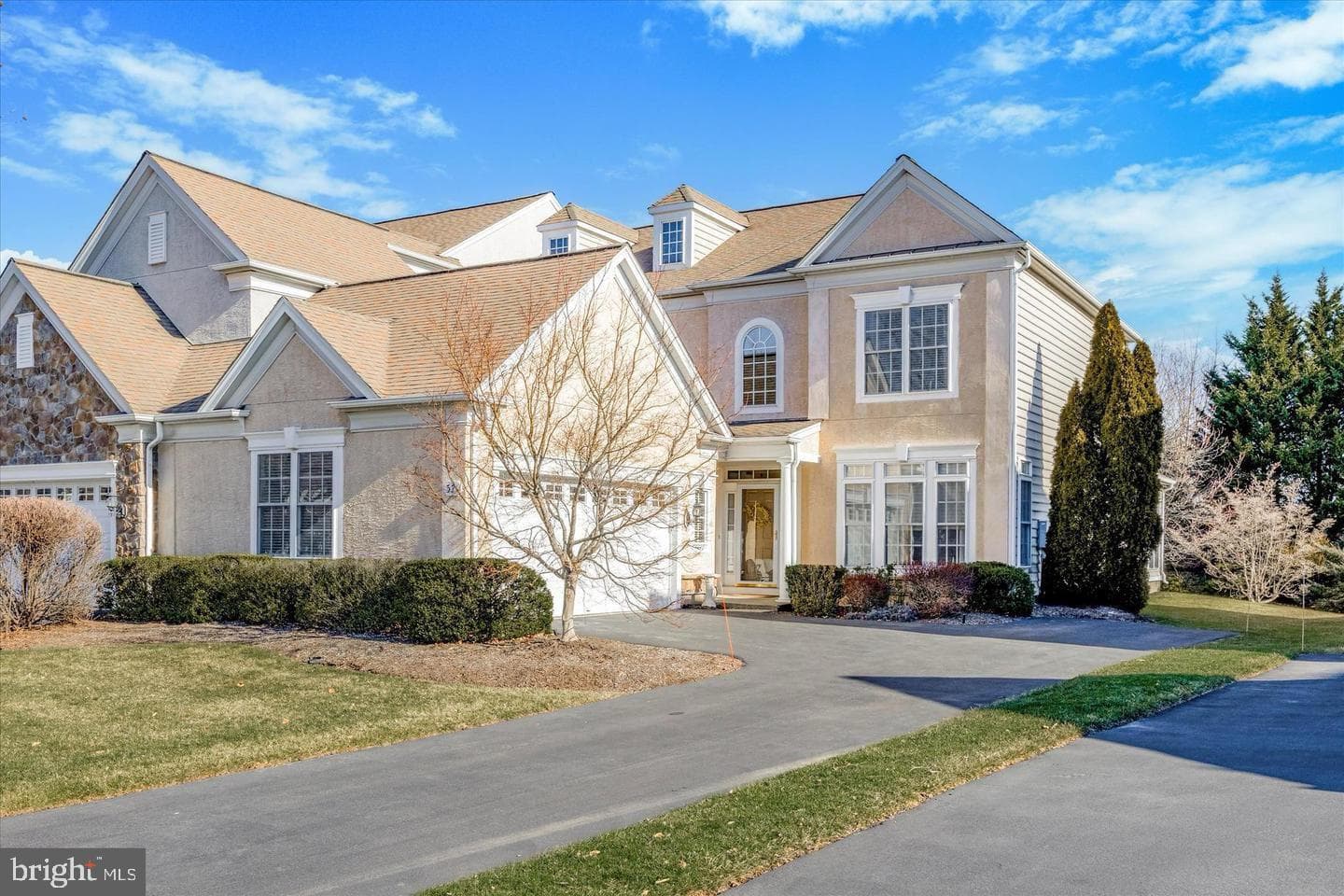 371 Primrose Drive photo 3