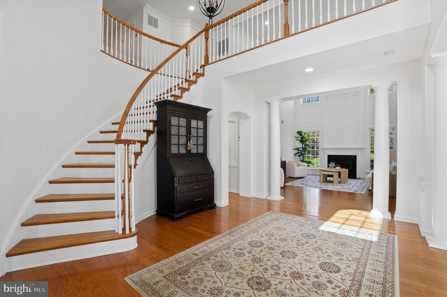 371 Primrose Drive photo 4