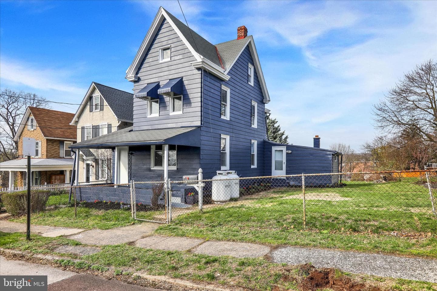 555 West Street photo 2