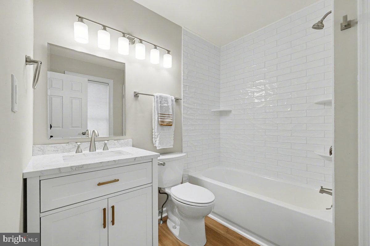 42 White Pine Court photo 24