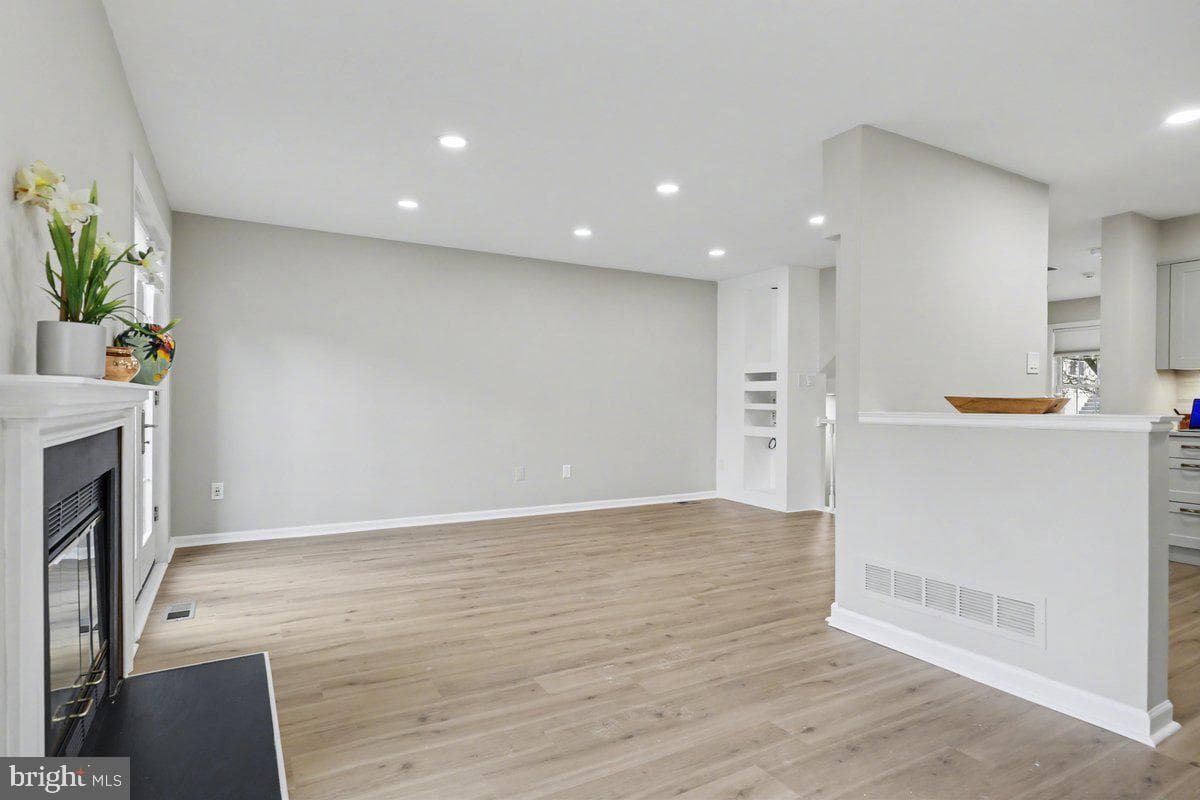 42 White Pine Court photo 29