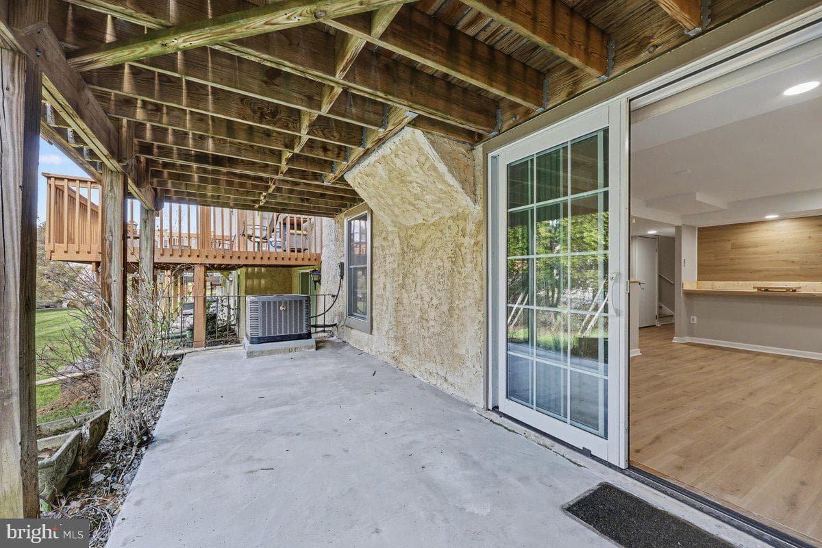 42 White Pine Court photo 33