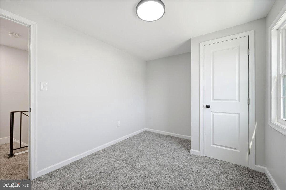 582 Walnut Street photo 28