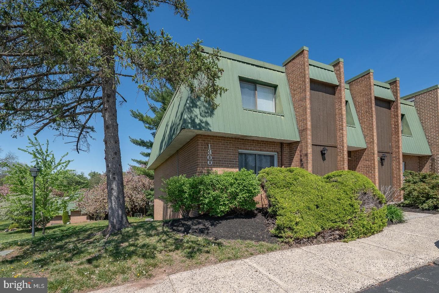 1310 Meadowview Lane #1310 photo 36