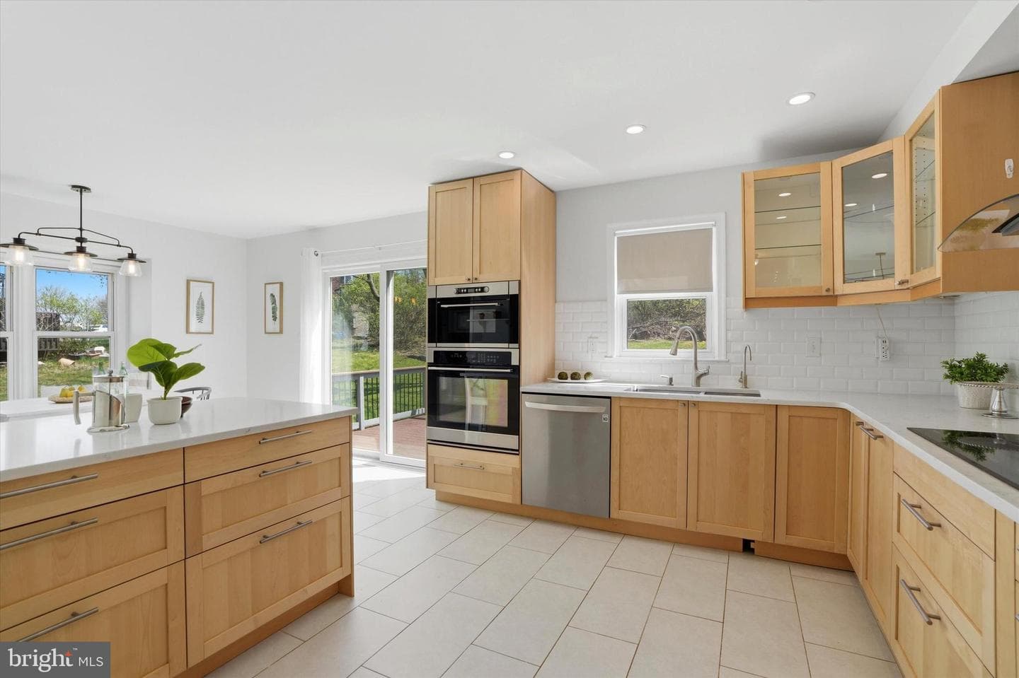537 Susan Drive photo 8