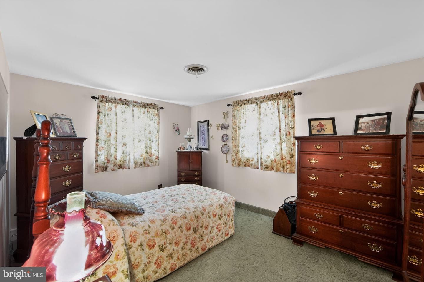 433 Washington Street photo 25