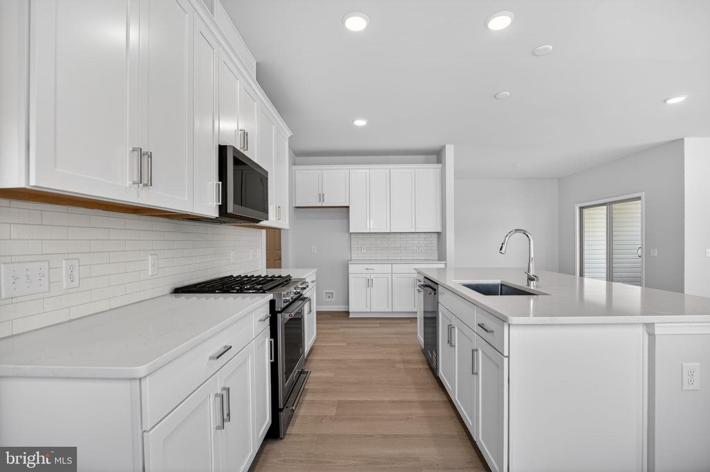 616 Liberty Ridge Road photo 4