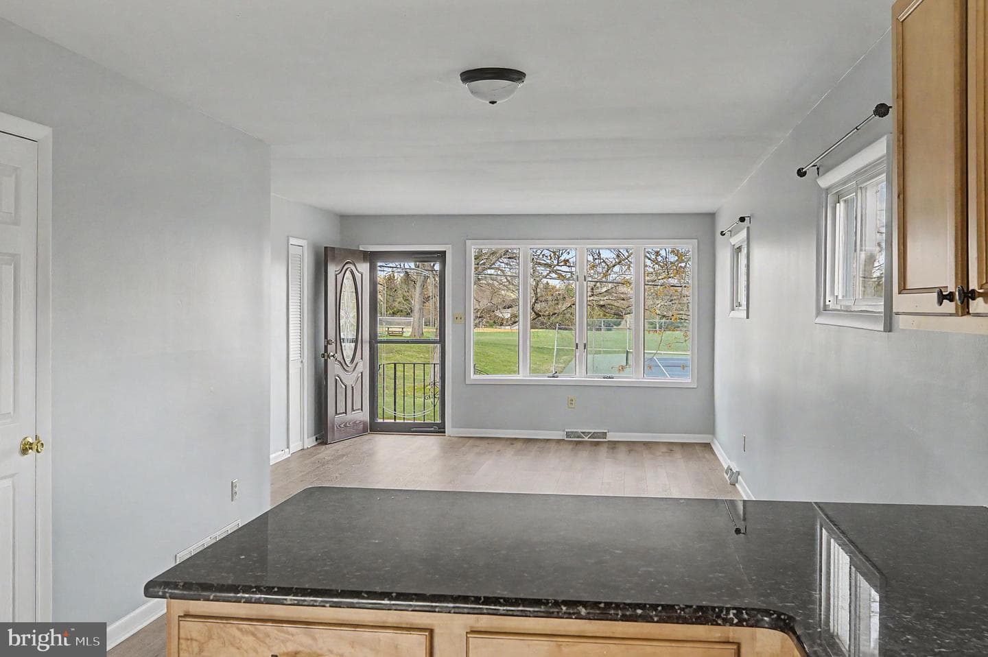 2832 Jefferson Avenue photo 14