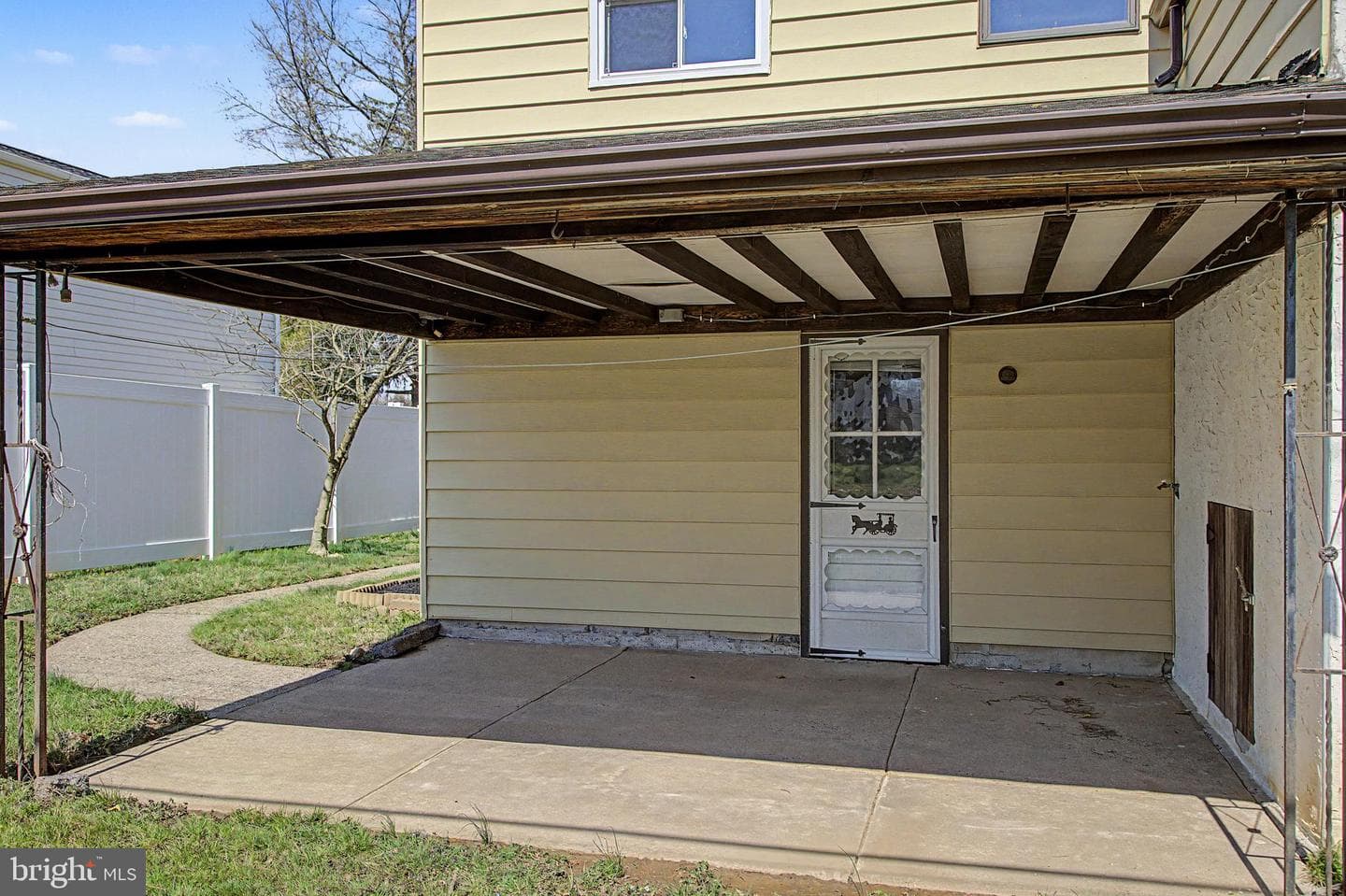 2832 Jefferson Avenue photo 30