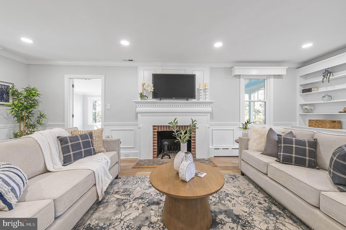 1014 Lansdale Avenue photo 17