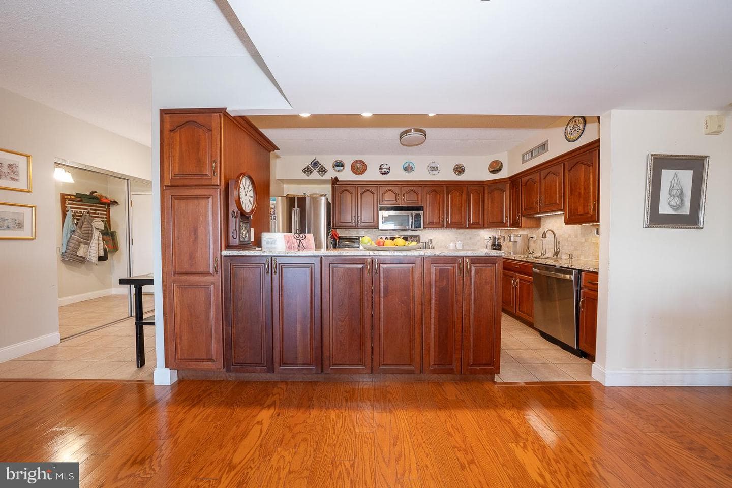 20925 Valley Forge Circle #925 photo 4