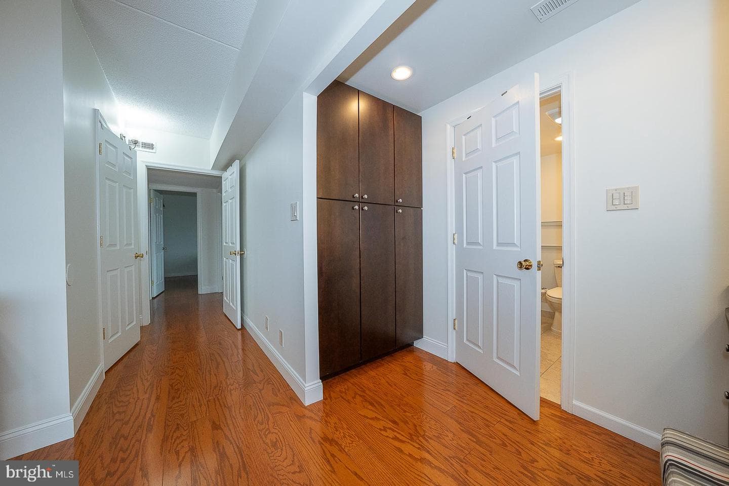 20925 Valley Forge Circle #925 photo 9
