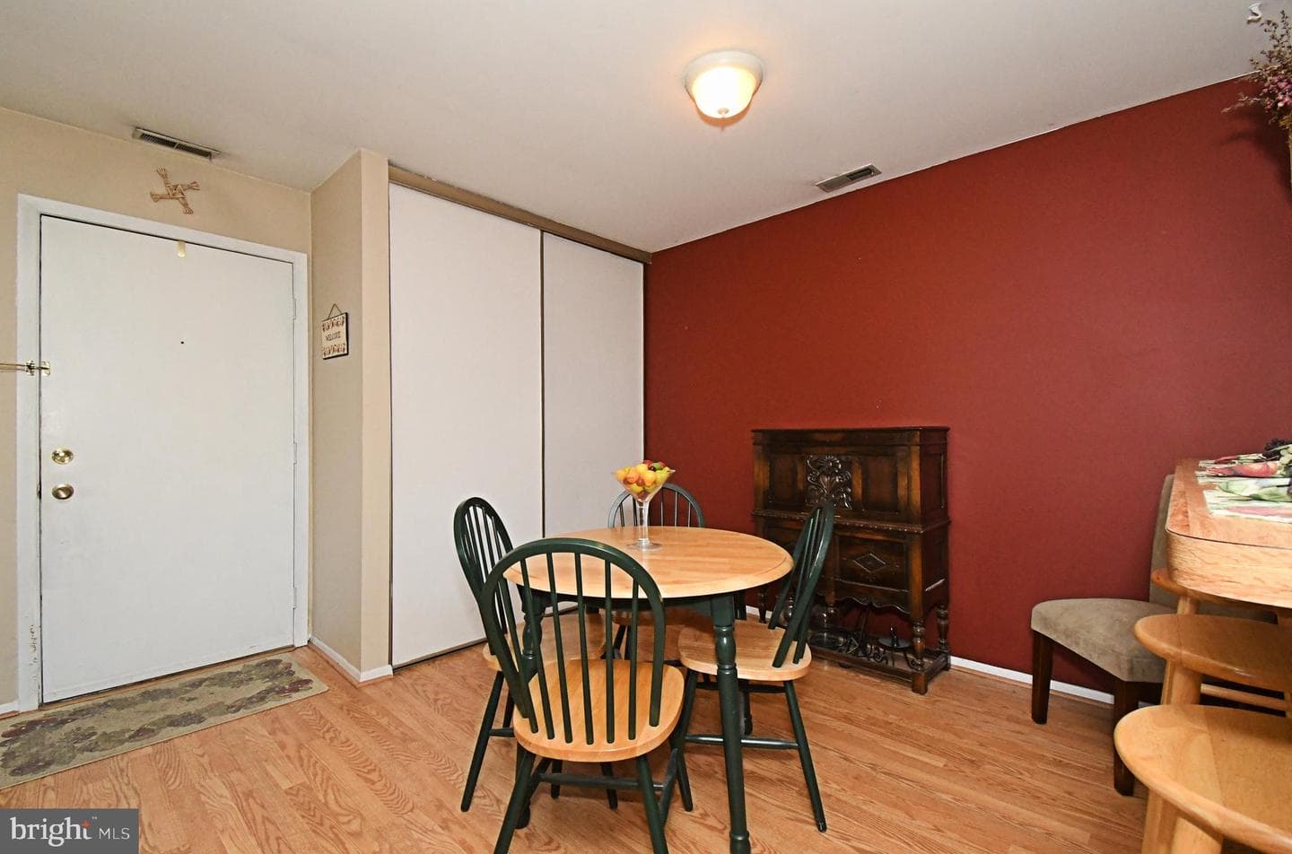 216 Stockton Court photo 5