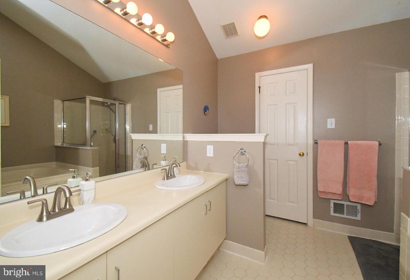 304 Pimlico Way photo 30