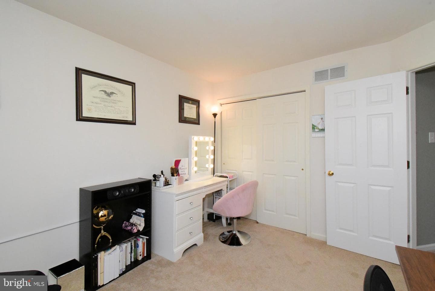 304 Pimlico Way photo 34