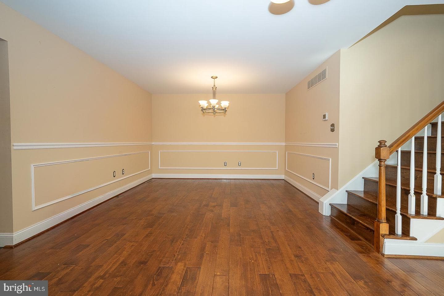 9315 Eagle View Drive photo 16