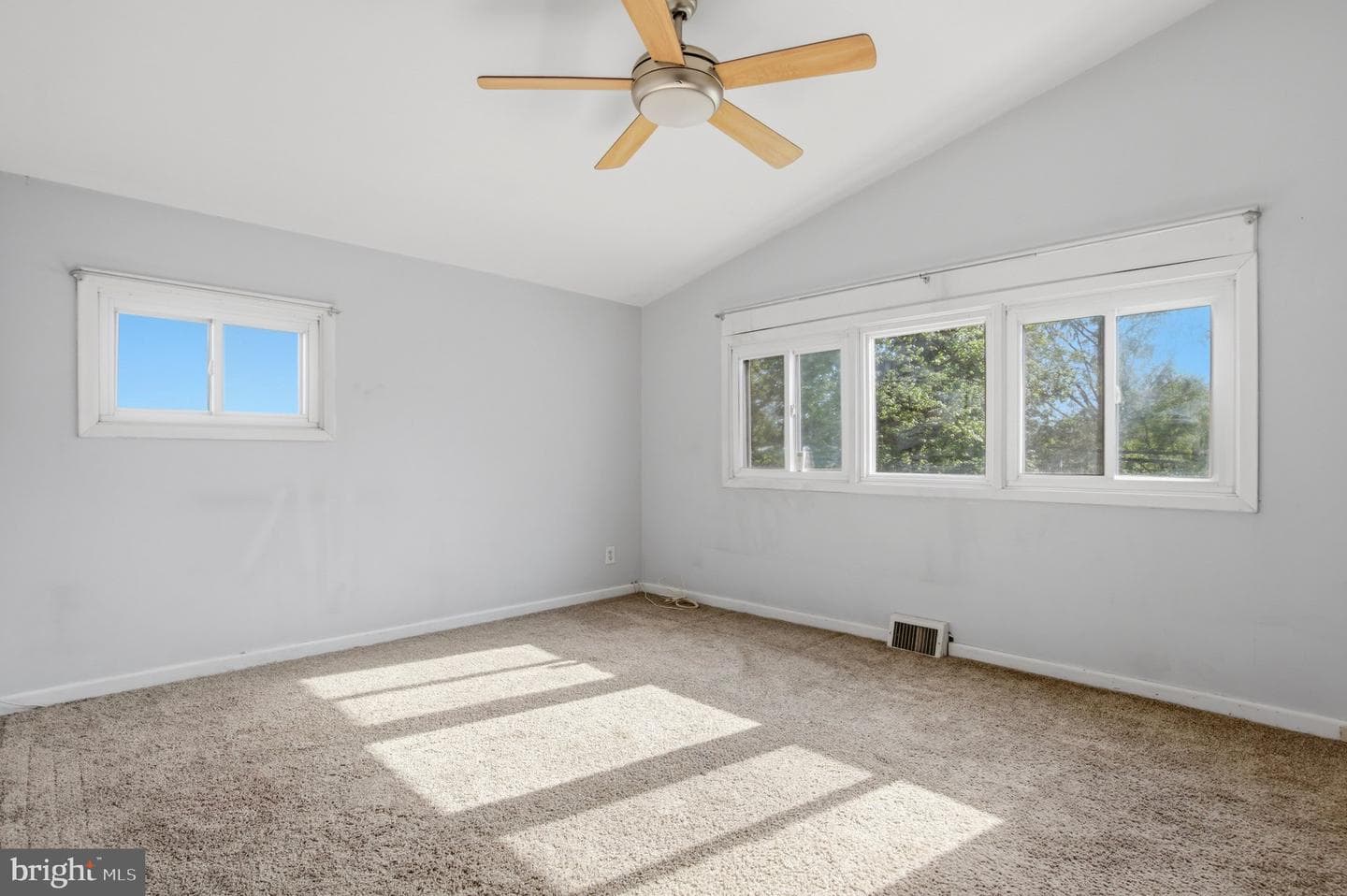 623 Gawain Road photo 10