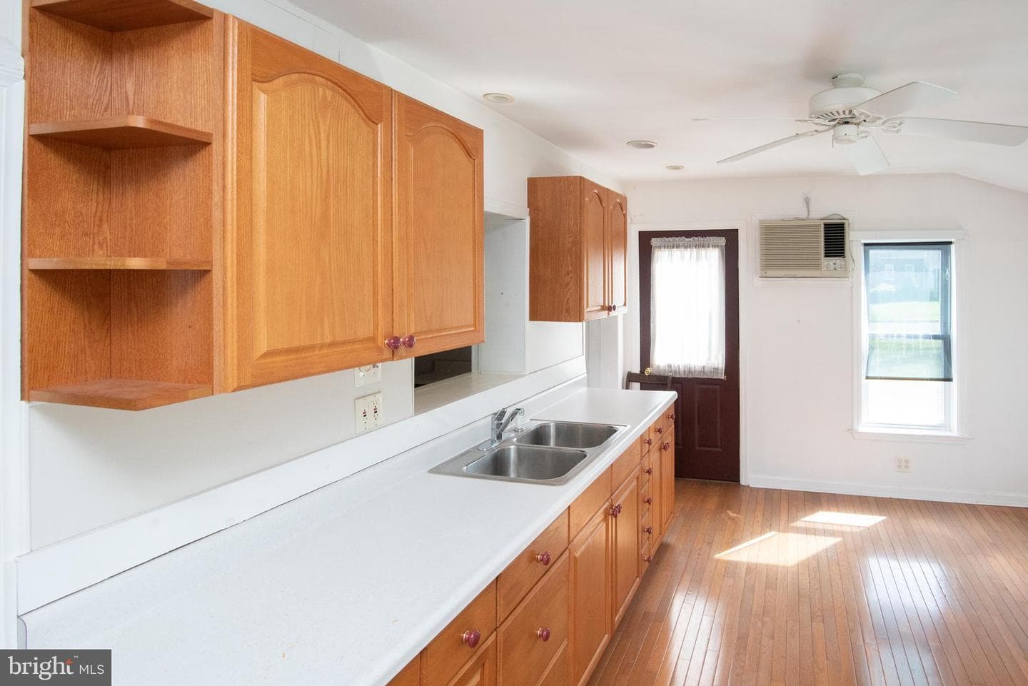 800 Forrest Street photo 12