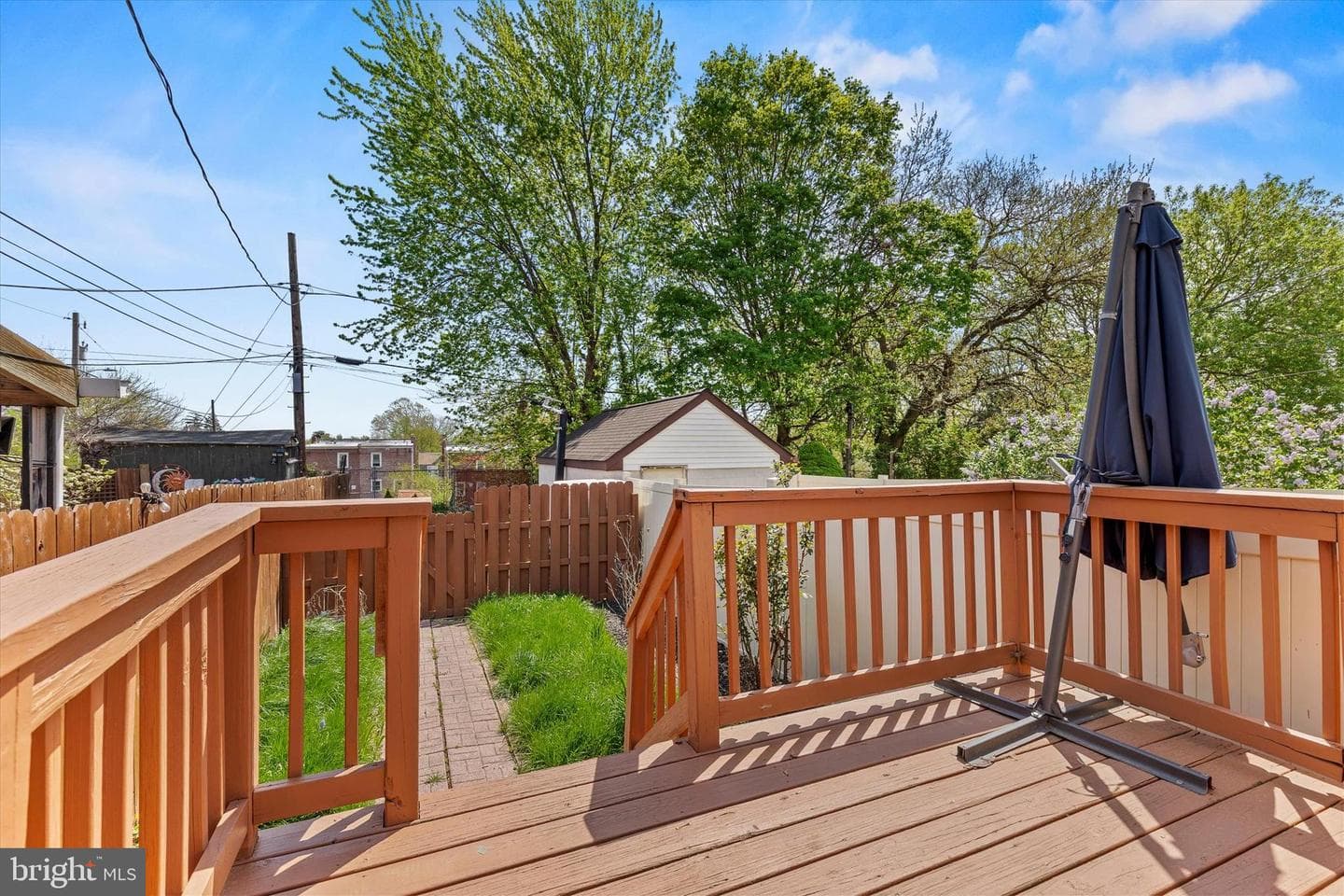 218 Forrest Avenue photo 30
