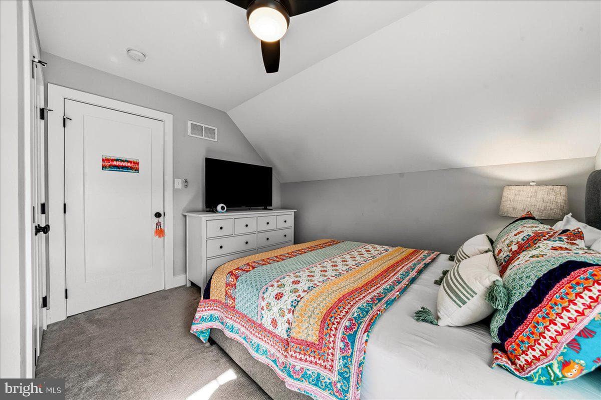 308 Chestnut Avenue photo 42