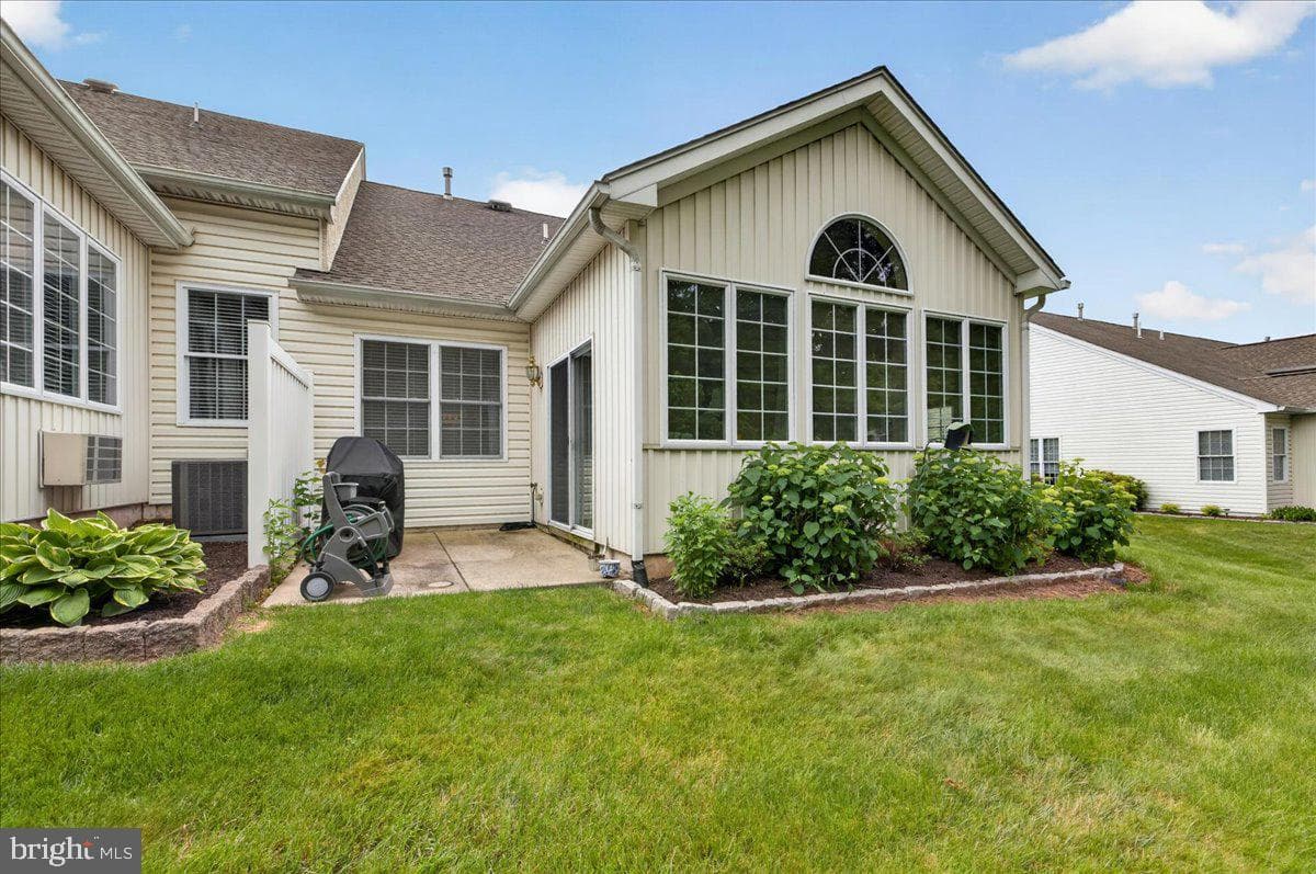 377 Brittany Court photo 25