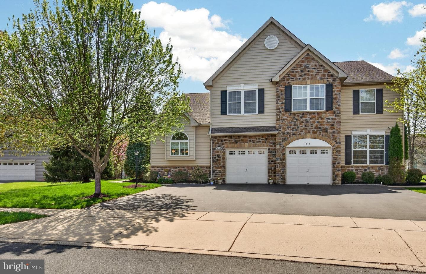 192 Providence Lane photo 2